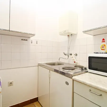 Apartment Fuer 4 Personen Ca 38 Qm In Pjescana Uvala, Istrien Istrische Riviera *